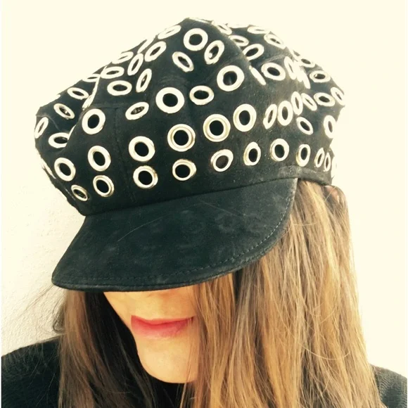 LA-Riga | Accessories | Nwot Black Suede Leather Newsboy Cap  display picture 2
